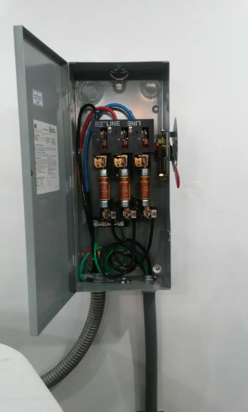 Three-phase disconnect switch installed for Electrical Wiring & Rewiring in Greene